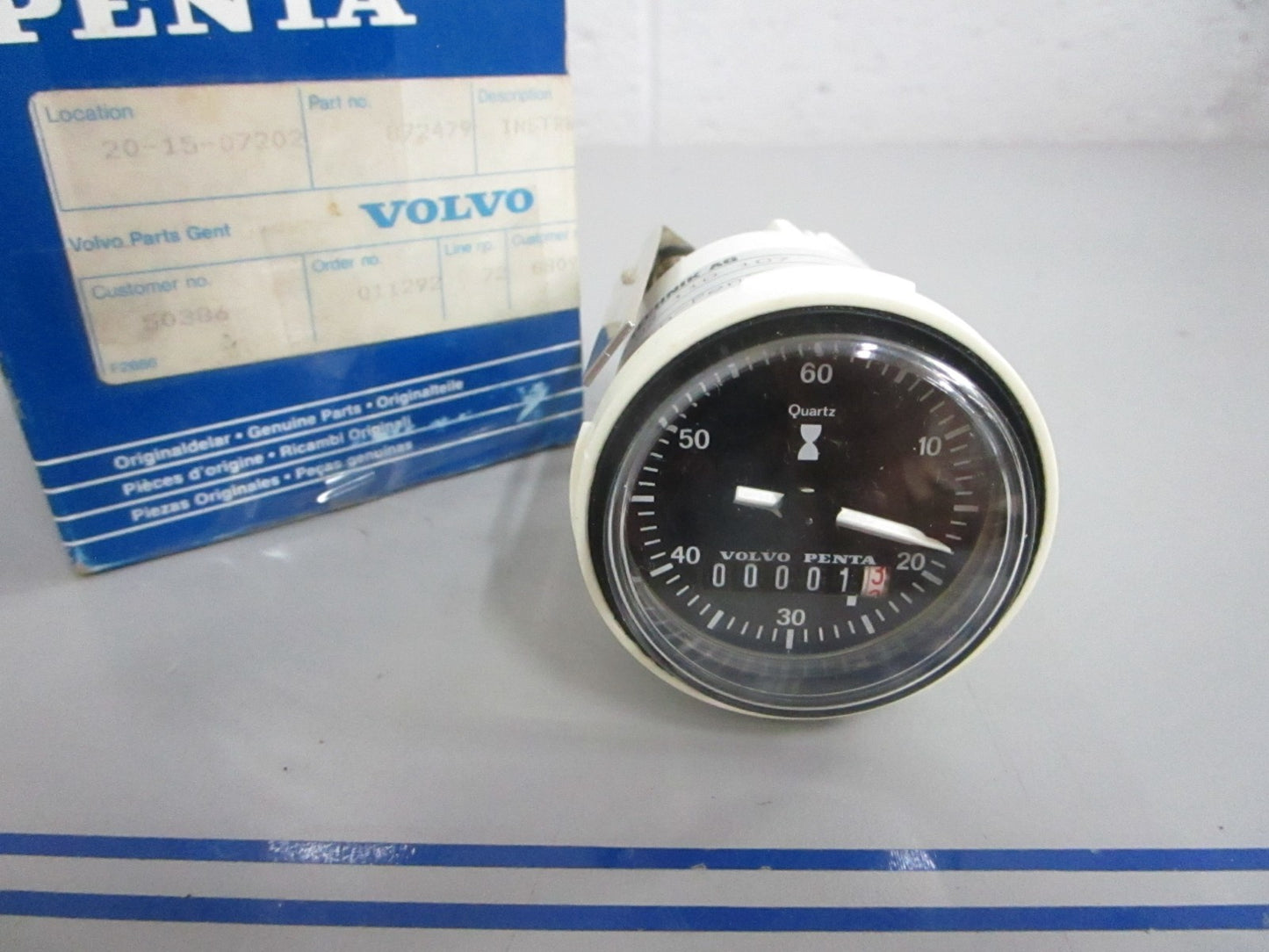 *NEW OEM* 0820 Volvo Penta Hourmeter 872479