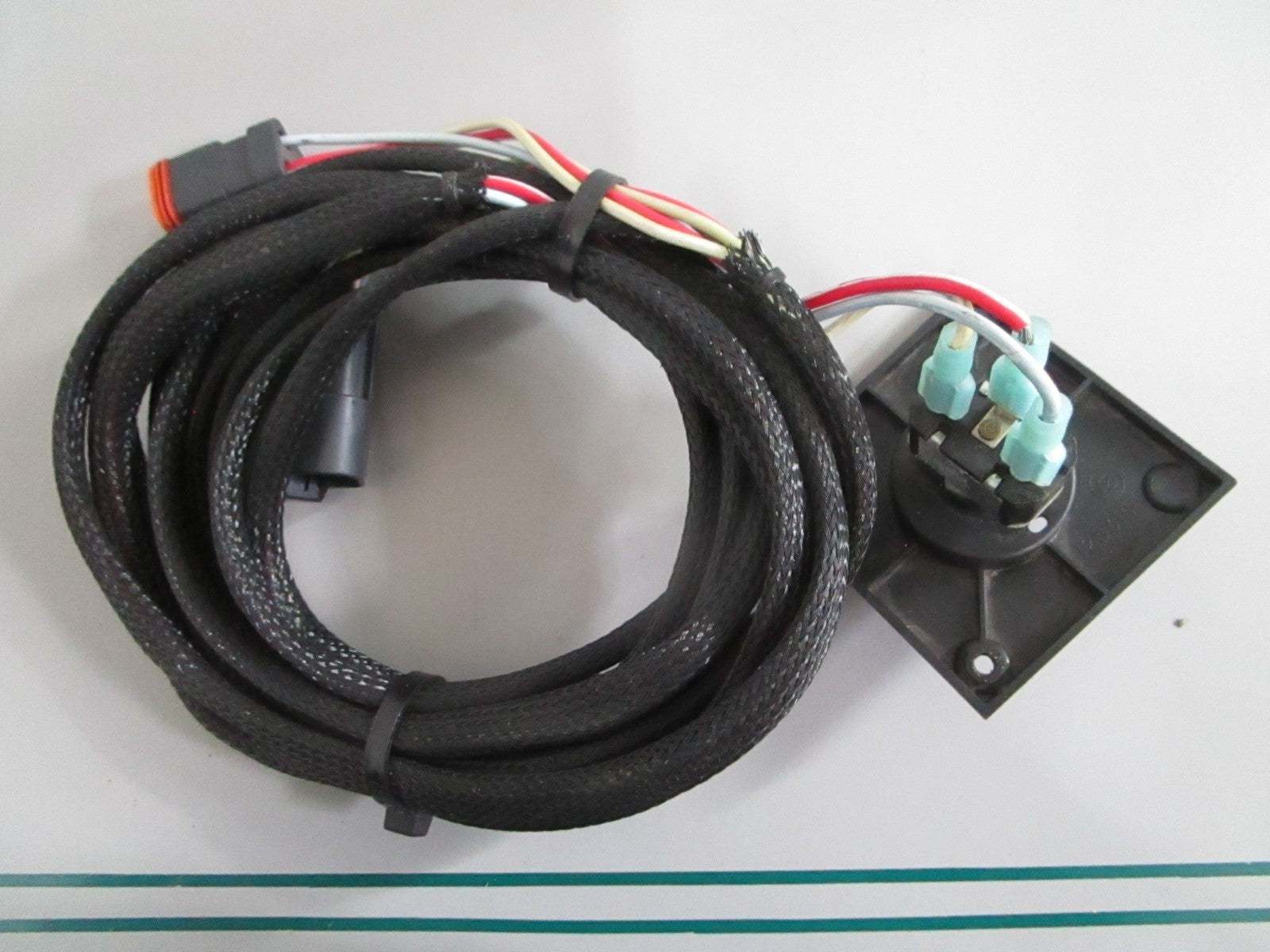 NEW OEM 174652 176558 OMC Johnson Evinrude Tilt/Trim Switch & Harness 0820