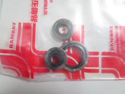 NEW OEM AM876063 John Deere Gasket Kit 0820