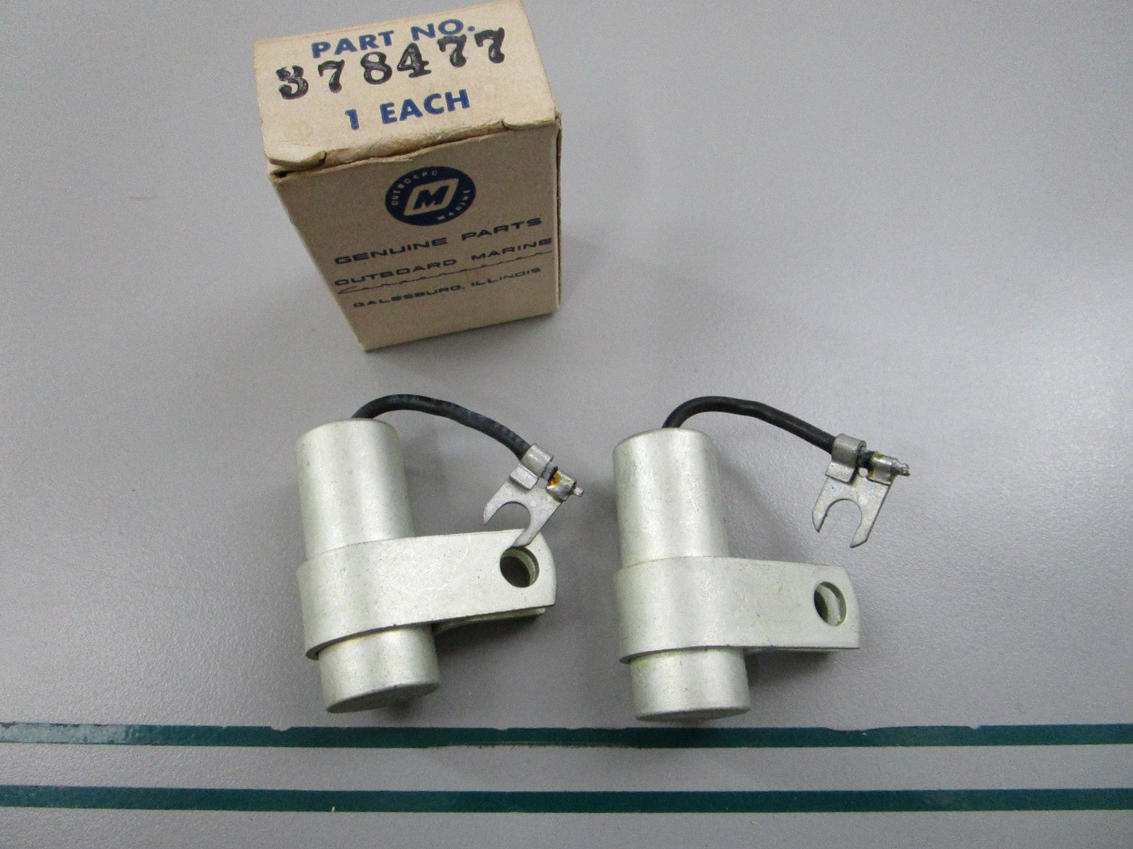 NEW OEM (LOT OF 2) 378477 0378477 OMC Johnson Evinrude Condenser 0810