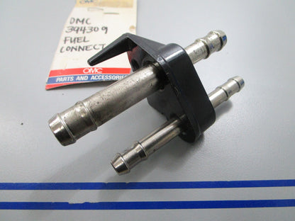 *NEW OEM* 0810 OMC Johnson Evinrude Fuel Connector 394309 0394309