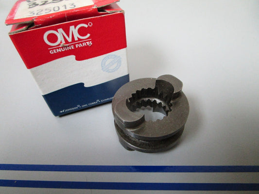 NEW OEM 325013 0325013 OMC Johnson Evinrude Clutch Dog 0720