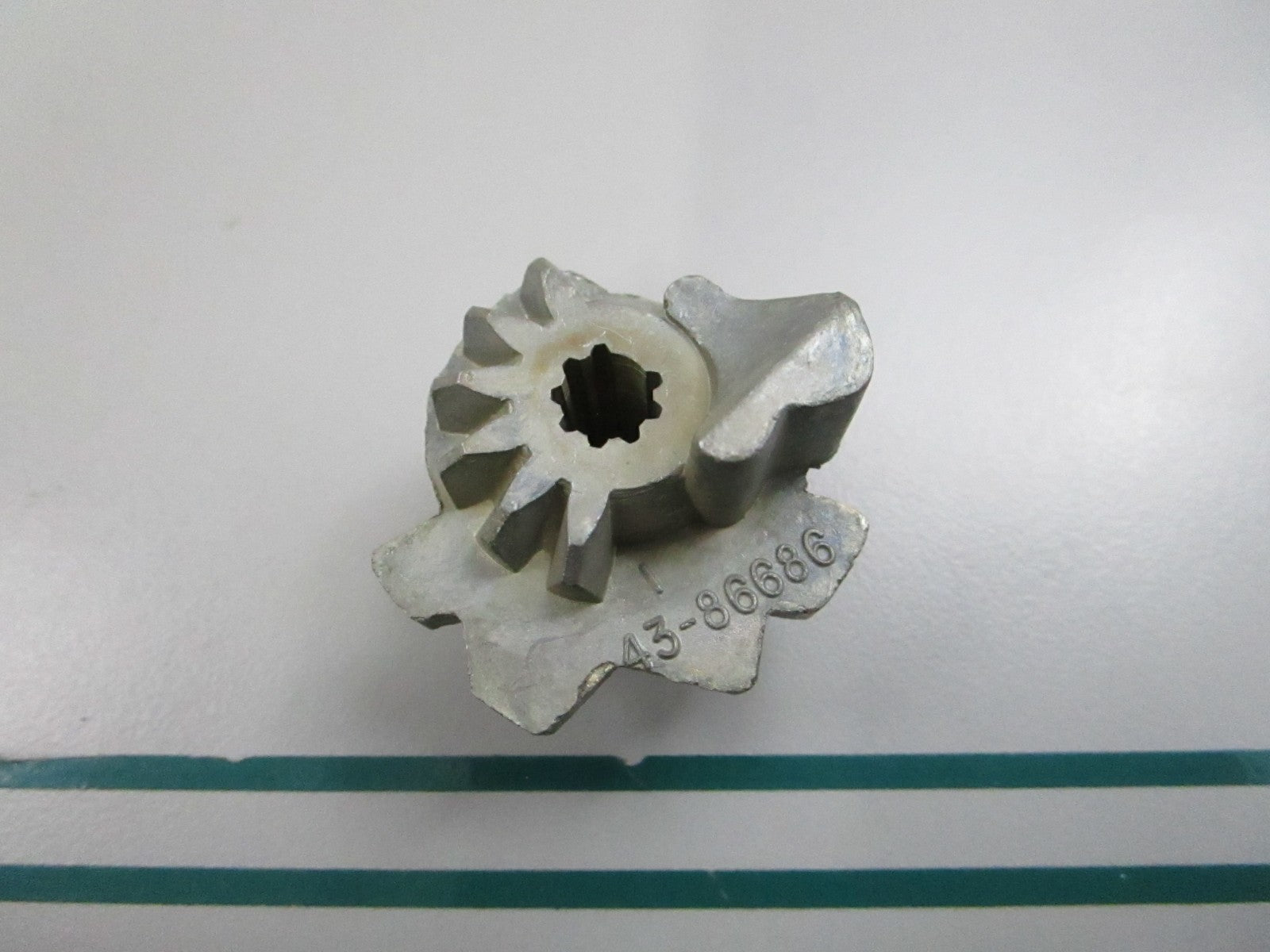 NEW OEM 43-86686A1 Mercury Quicksilver Gear Assembly 0810