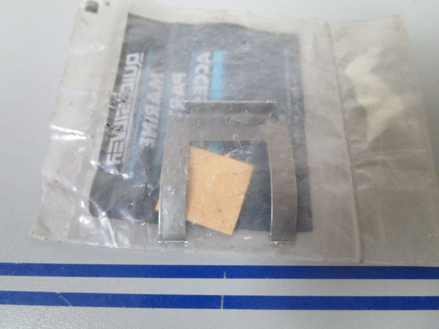 *NEW OEM* 0810 Mercury Quicksilver Retainer 12044