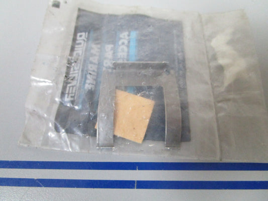 *NEW OEM* 0810 Mercury Quicksilver Retainer 12044