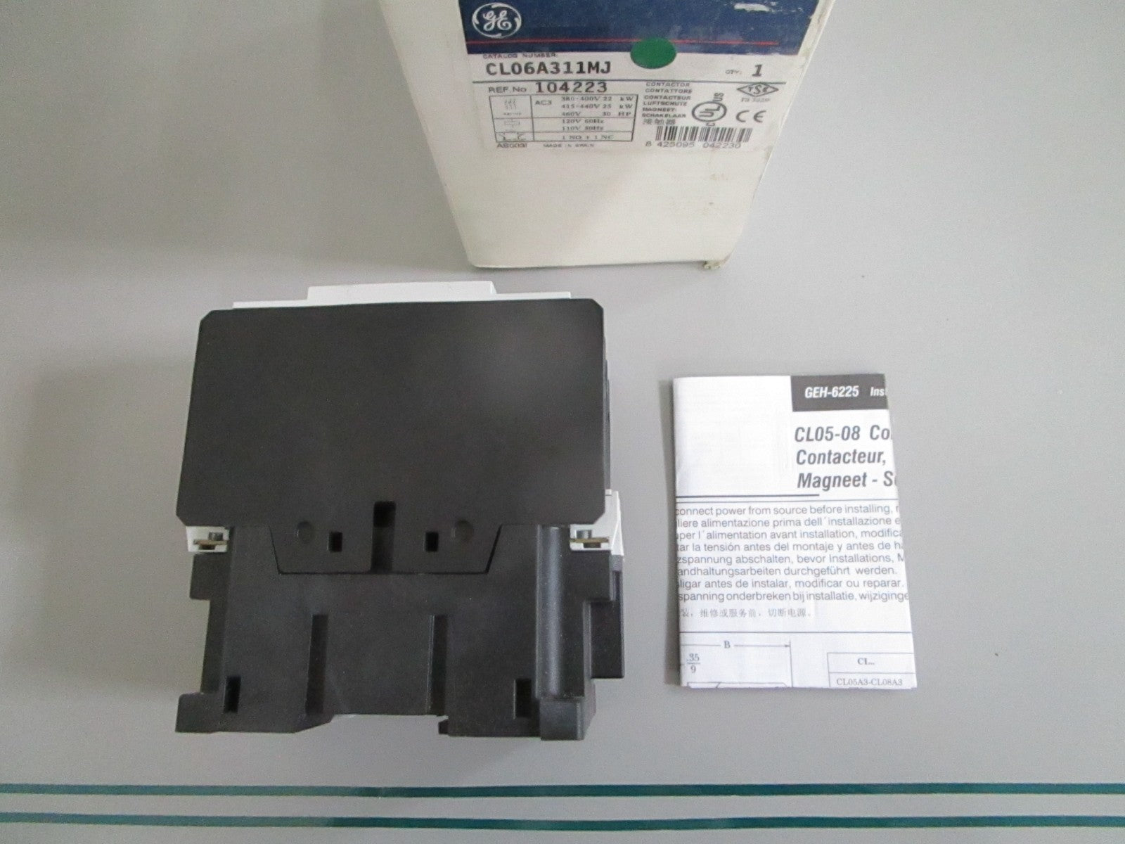 GE CL06A311MJ IEC Contactor 3P 48A 30HP 460V 120V Coil NOS NEW OEM 0820