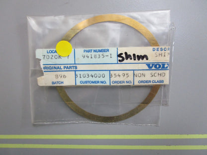 *NEW OEM* 0810 Volvo Penta Shim 941835-1