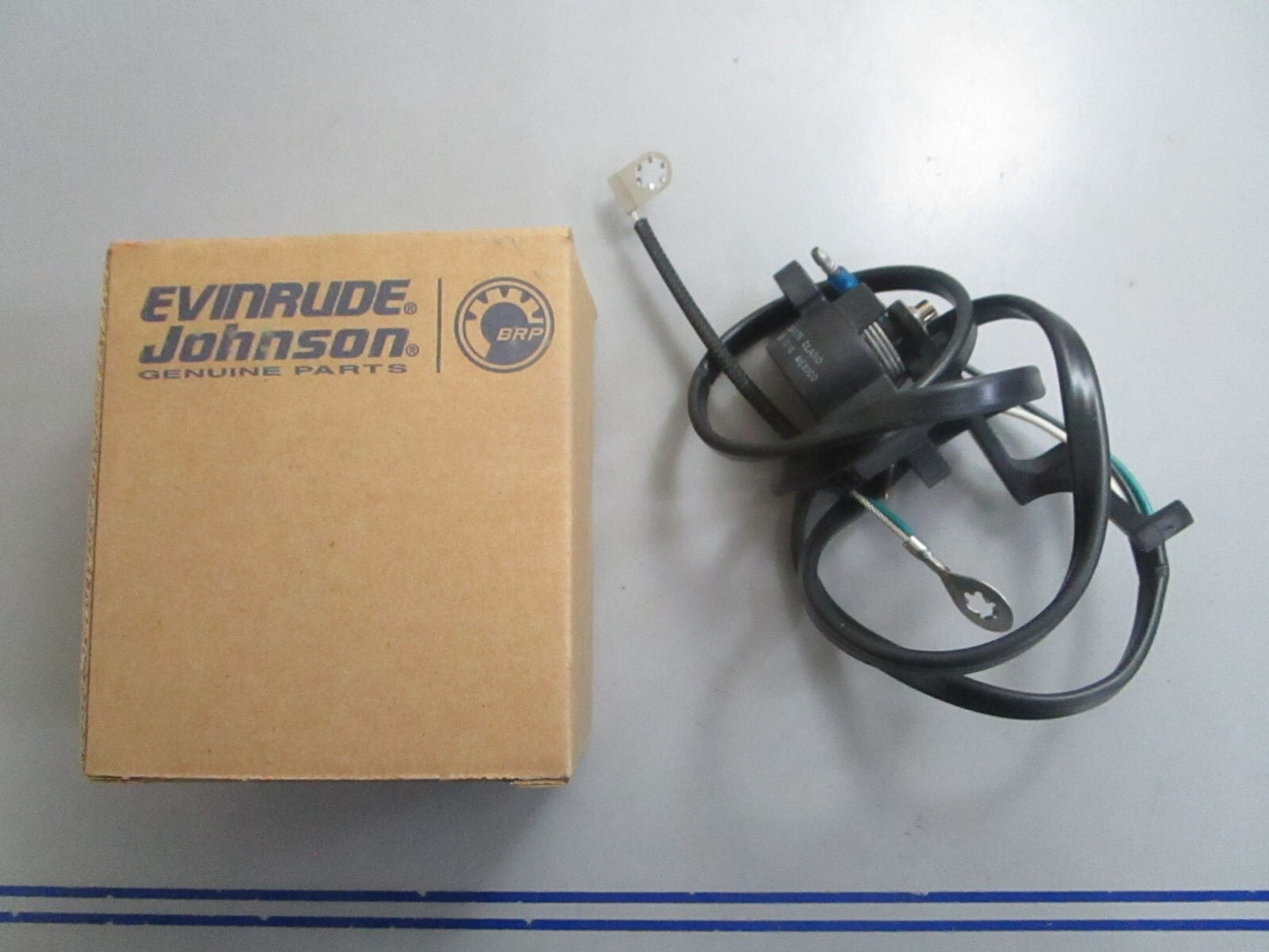 *NEW OEM* 0820 OMC Johnson Evinrude Sending Unit 584176 0584176