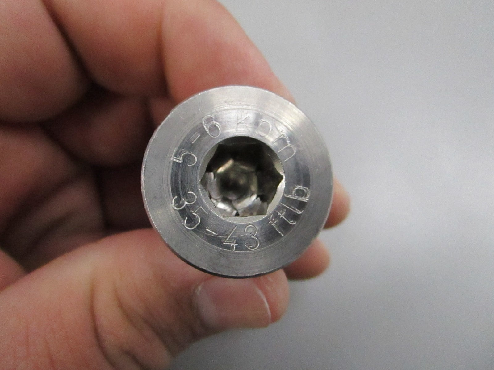 NEW OEM 832716 Volvo Penta Shoulder Bolt 0810