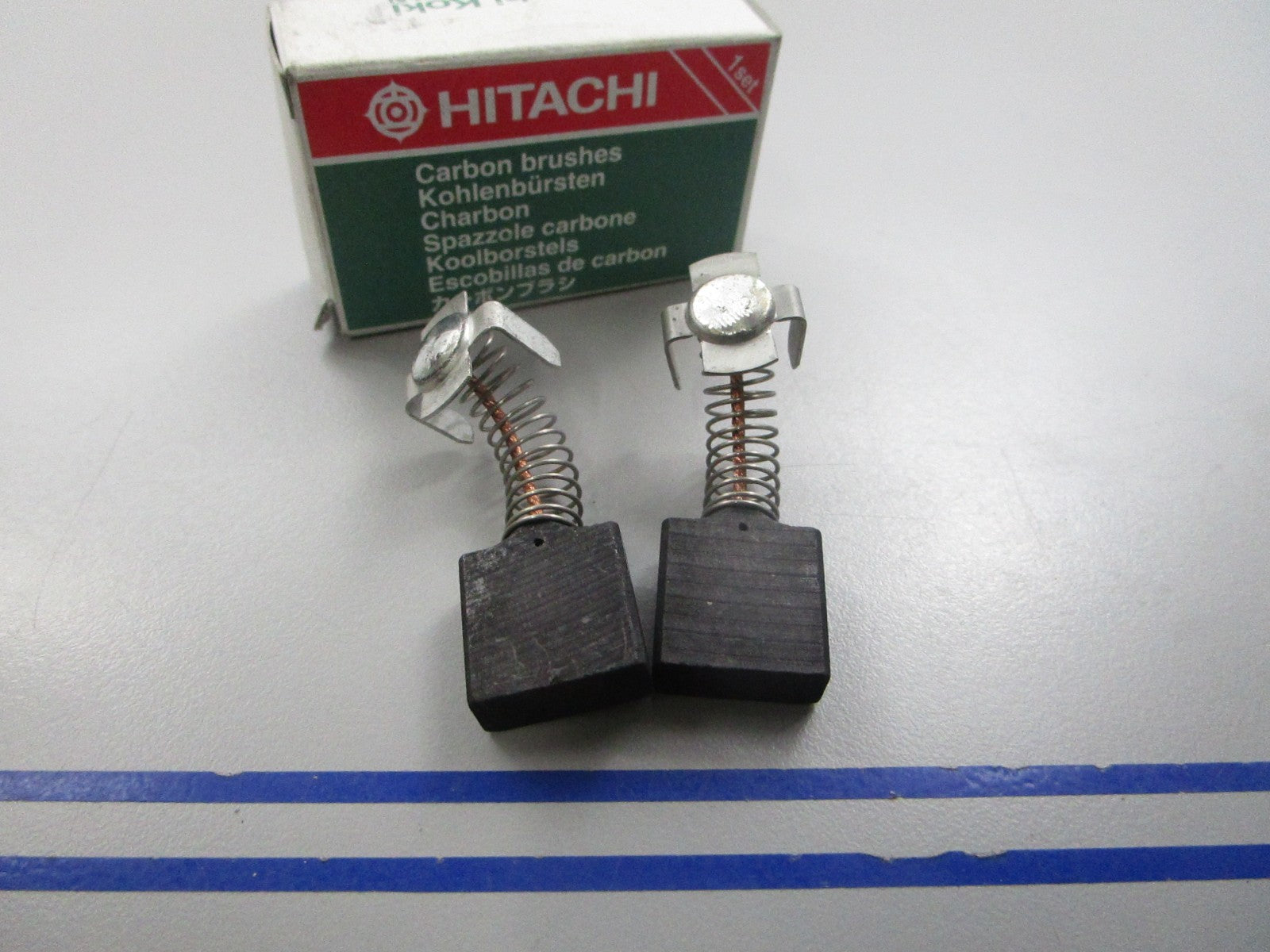 NEW OEM 999-086 Hitachi Carbon Brush Set 0810