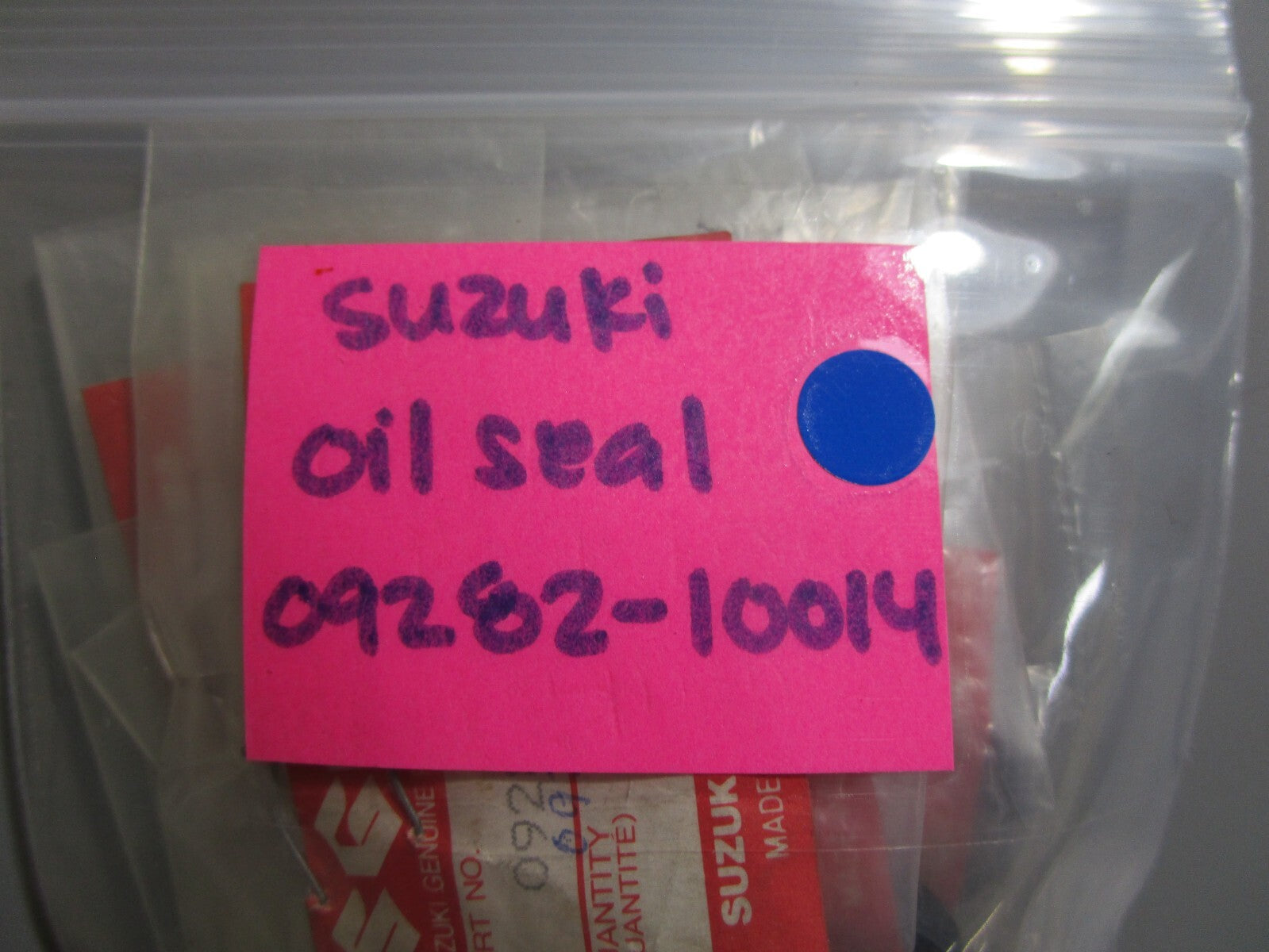 *NEW OEM* 0810 Suzuki Oil Seal 09282-10014