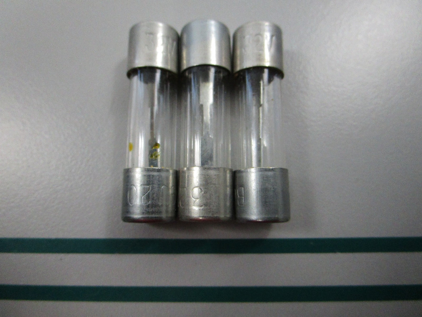 NEW OEM (LOT OF 3) 850965 Volvo Penta Fuse 0810