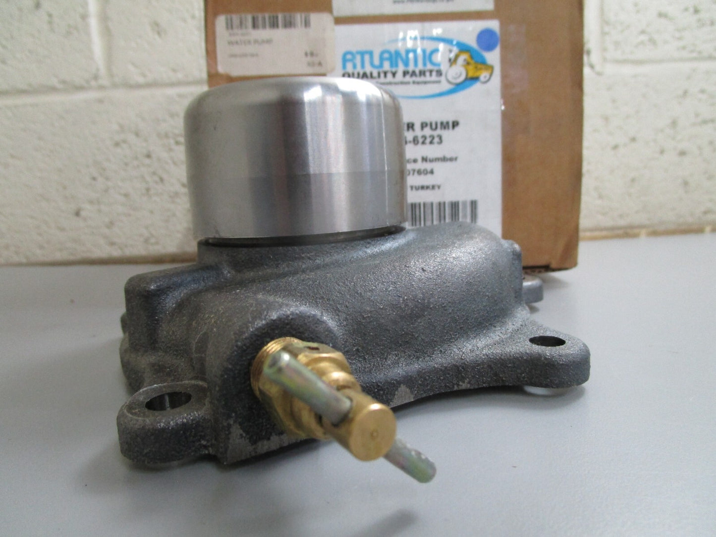 *NEW* 0820 Atlantic Quality Parts Water Pump 1406-6223 Replaces: RE507604