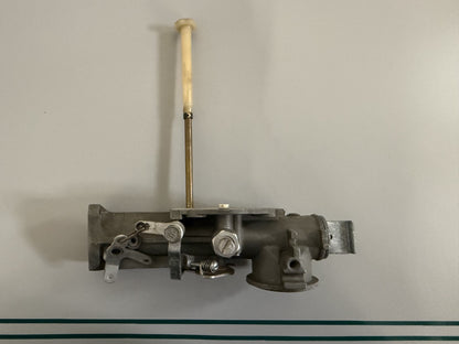 NEW OEM 390161 Briggs & Stratton Carburetor 0820