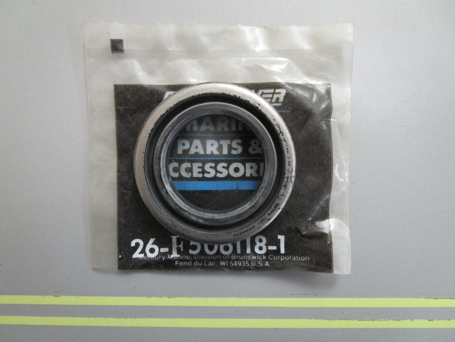 *NEW OEM* 0820 Mercury Quicksilver Seal 26-F506118-1
