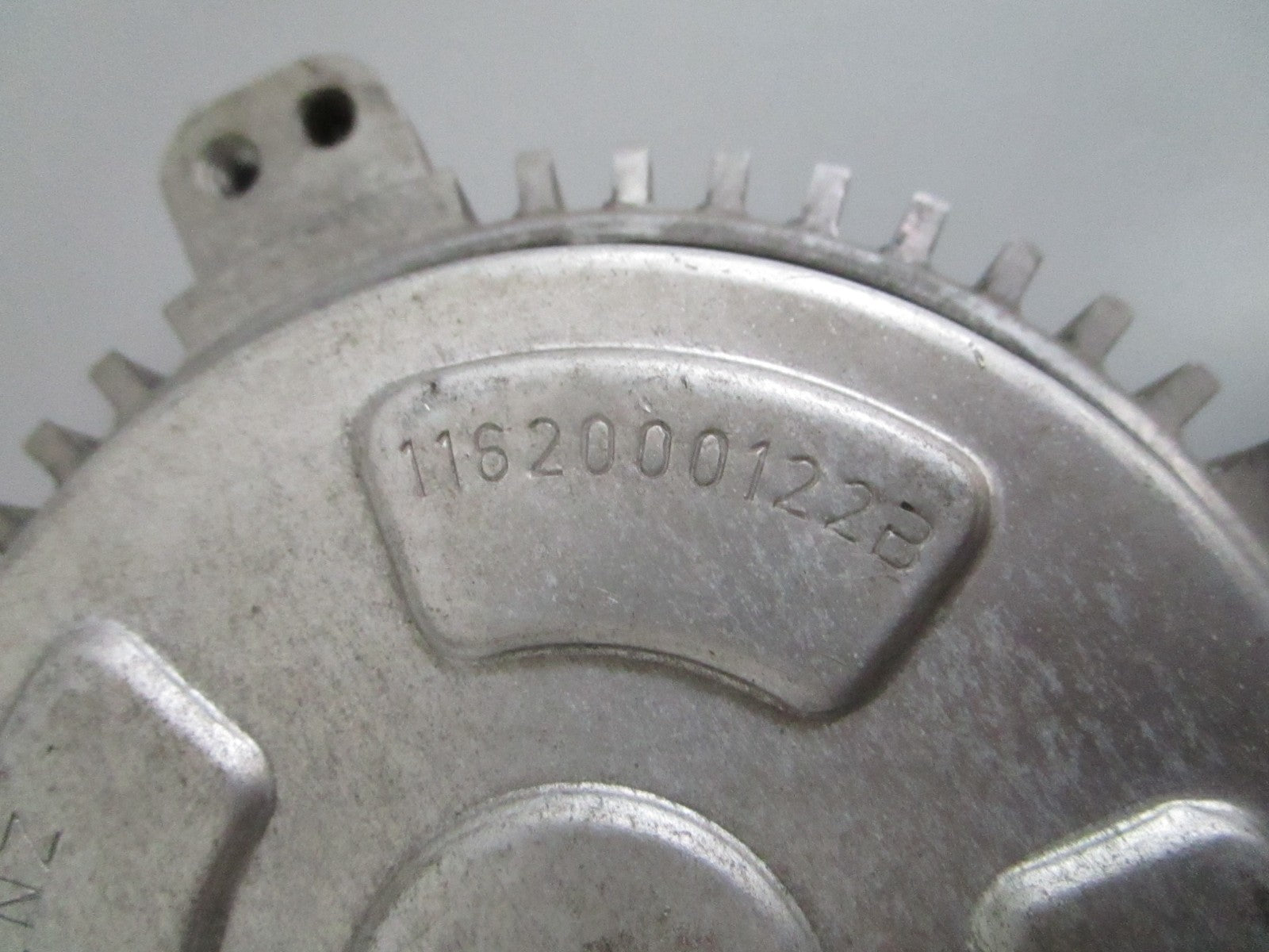 NEW OEM 1162000122 Mercedes-Benz Engine Cooling Fan Clutch 0820