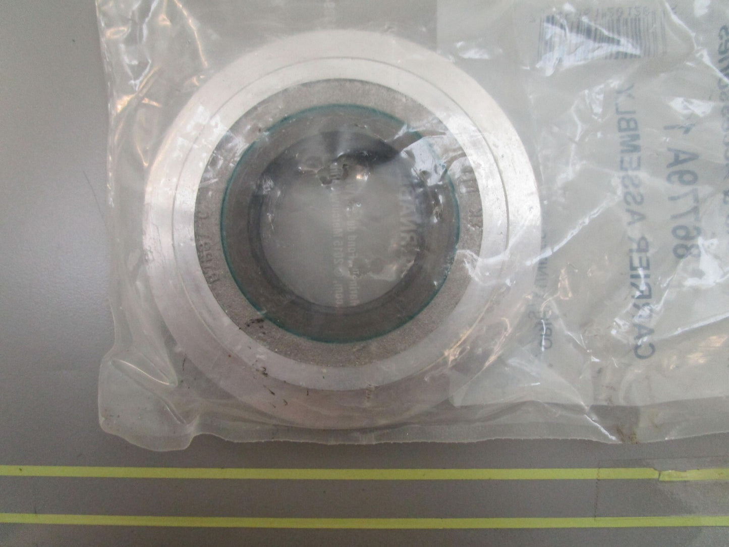 *NEW OEM* 0810 Mercury Quicksilver Carrier Assembly 86779A1