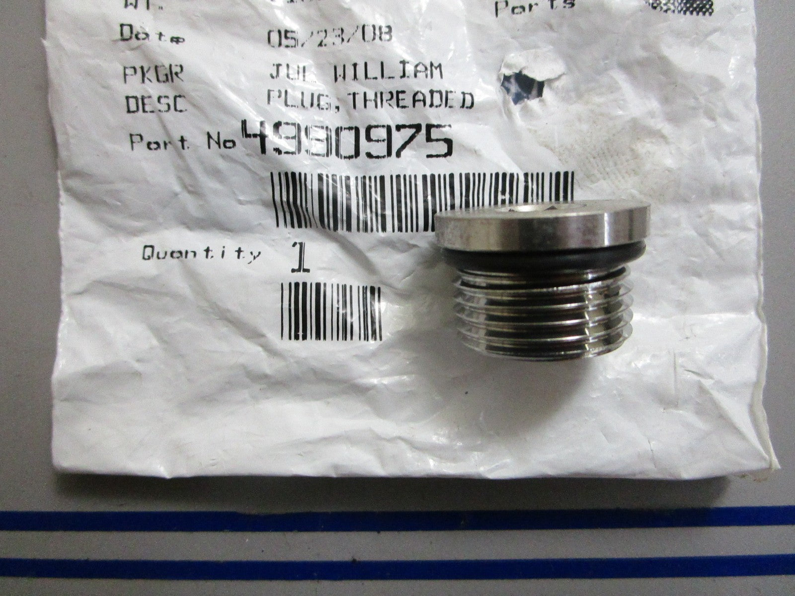 *NEW OEM* 0820 Cummins Threaded Plug 4990975
