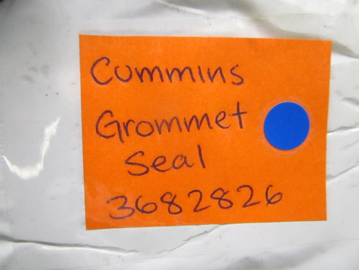 *NEW OEM* (LOT OF 2) 0810 Cummins Grommet Seal 3682826