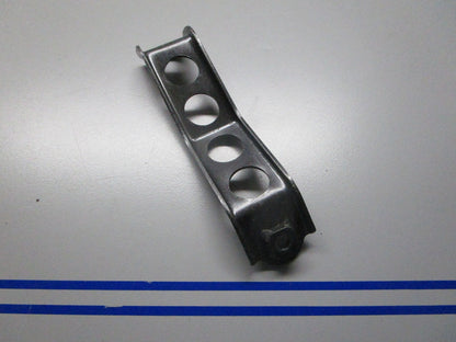 *NEW OEM* 0810 Yamaha Bracket 1WG-2836A-00-00