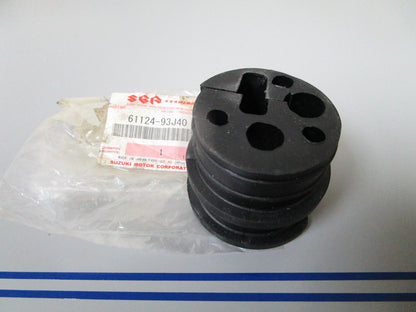 NEW OEM 61124-93J40 Suzuki Remocon Cable Grommet 0720