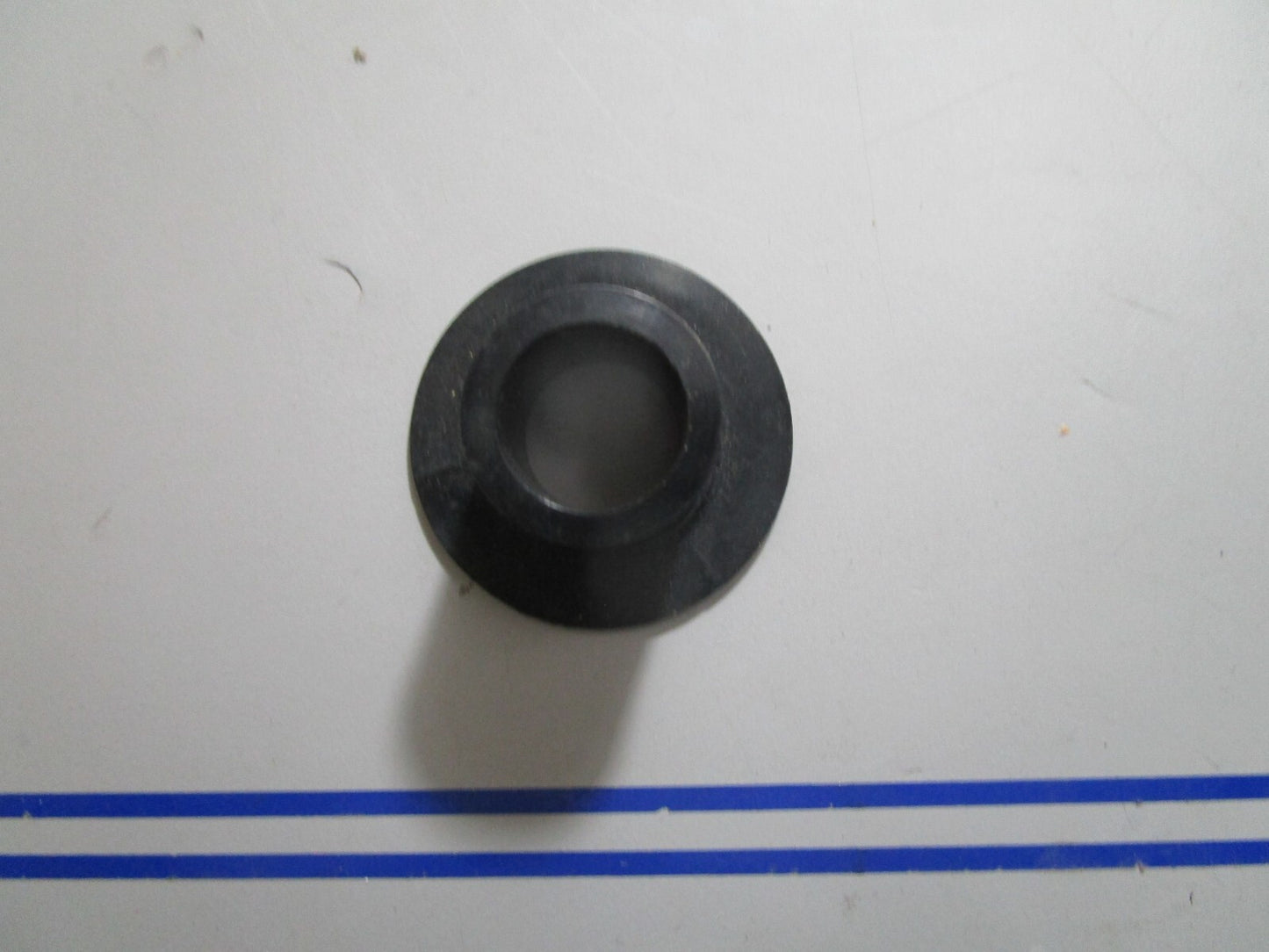 *NEW OEM* (LOT OF 2) 0810 Volvo Penta Bushing 826341