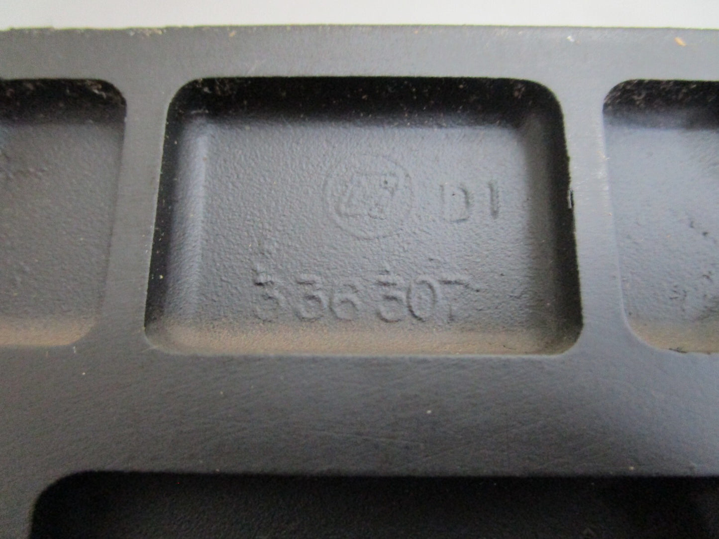 *NEW OEM* 0820 OMC Johnson Evinrude Adaptor 336274 0336274 336307