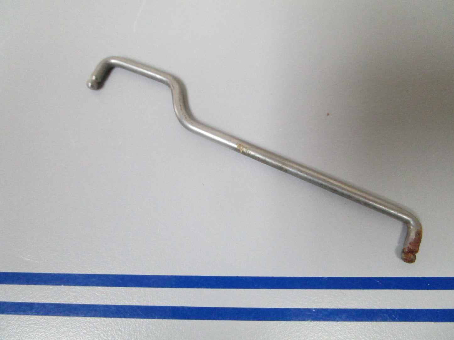 NEW OEM 205020 0205020 OMC Johnson Evinrude Valve Arm Link 0720
