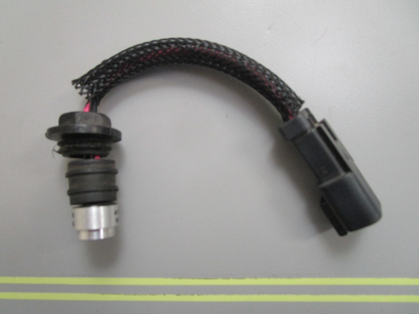 *NEW OEM* 0820 OMC Johnson Evinrude Port Temperature Sensor 586140 0586140
