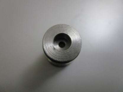 *NEW OEM* 0810 Suzuki Valve Assembly 48530-87D02