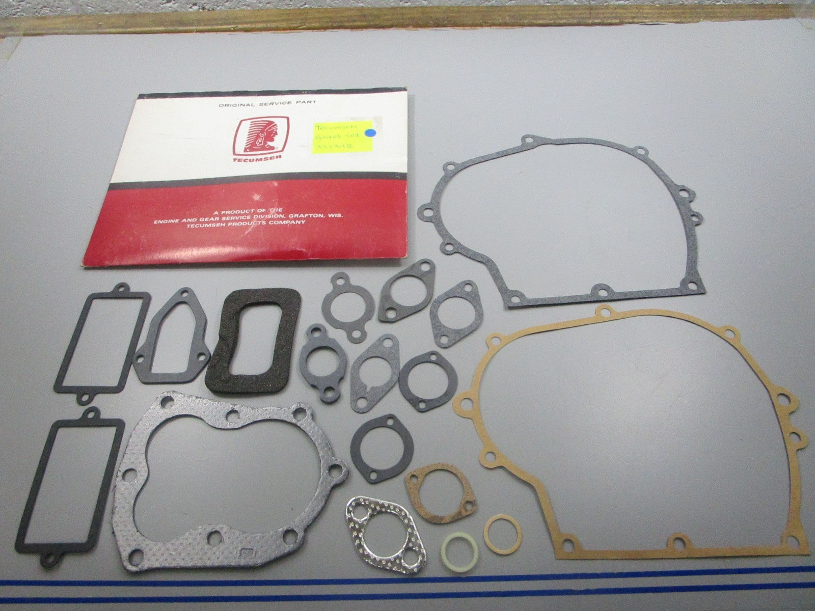 NEW OEM 33234B Tecumseh Gasket Set 0810