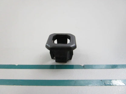 NEW OEM 320731 0320731 OMC Johnson Evinrude Grommet 0810