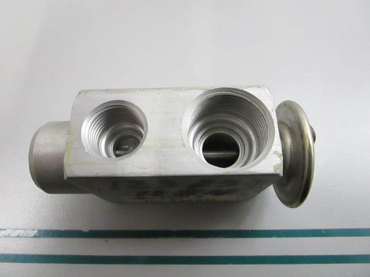 NEW OEM 1238301184 Mercedes-Benz A/C Expansion Valve 0810