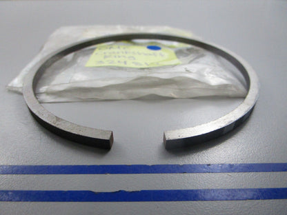 NEW OEM 324817 0324817 OMC Johnson Evinrude Crankshaft Ring 0810