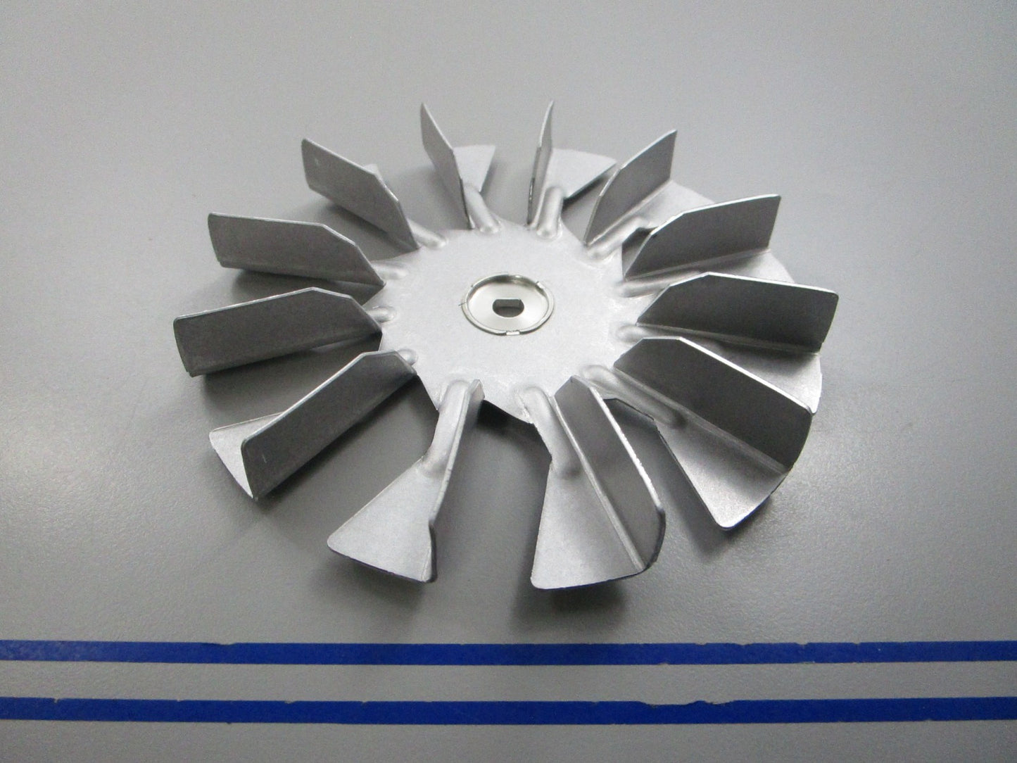 NEW OEM WB02T10289 GE Hub Blade Assembly 0810