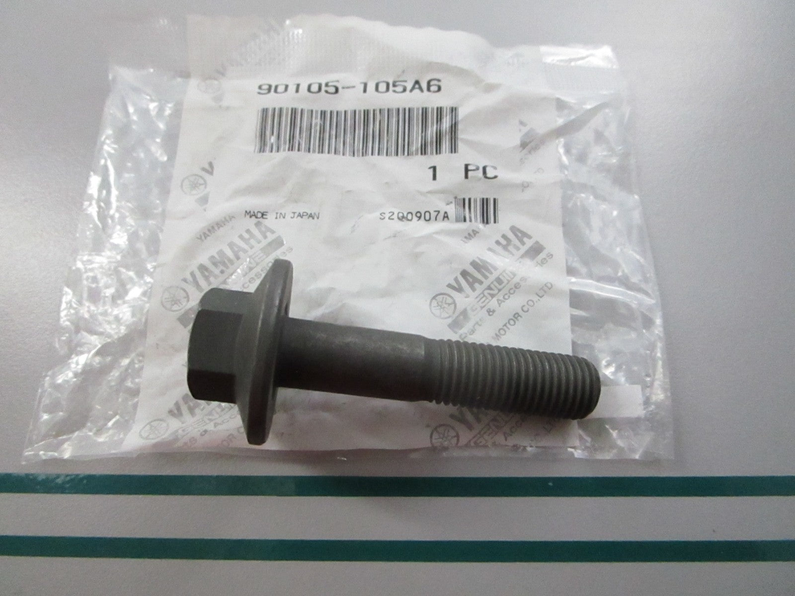 NEW OEM 90105-105A6-00 Yamaha Bolt 0810