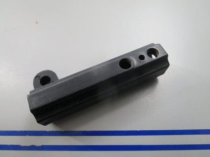 NEW OEM 123440 0123440 OMC Johnson Evinrude Connector 0810