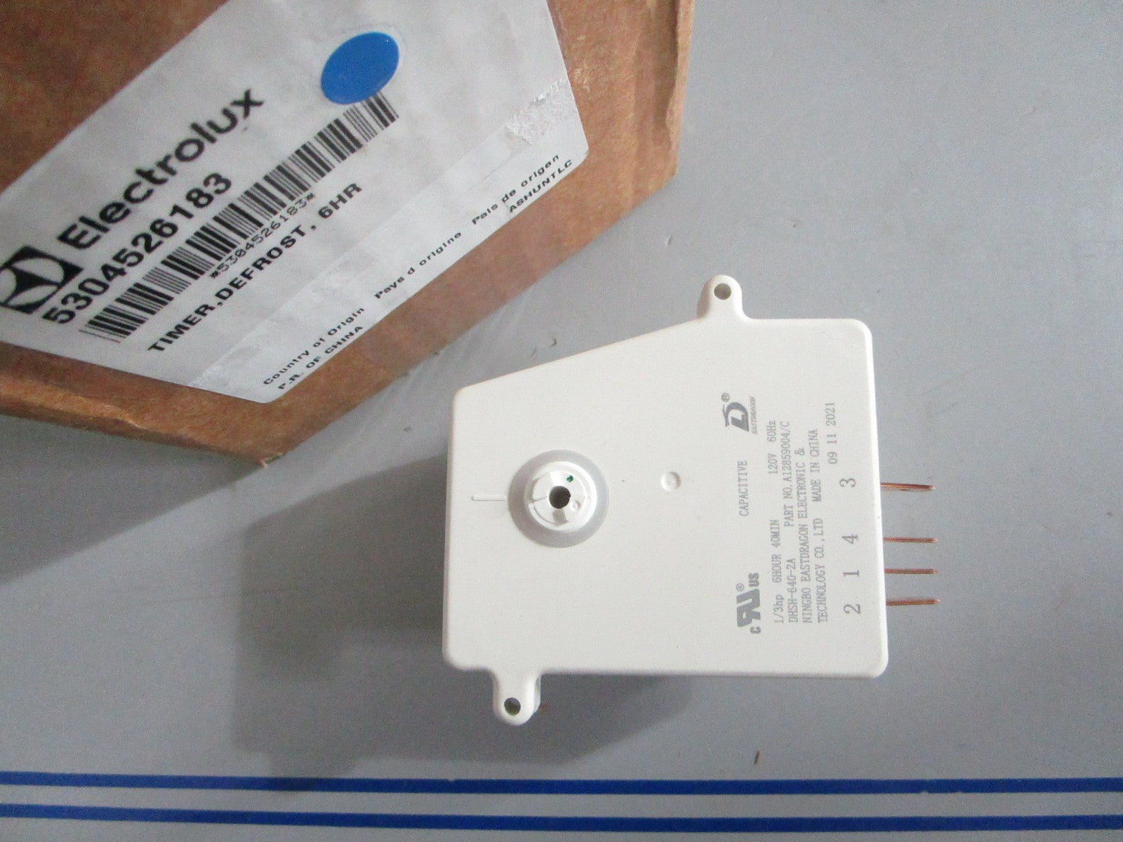 *NEW OEM* 0820 Electrolux 6HR Defrost Timer 5304526183
