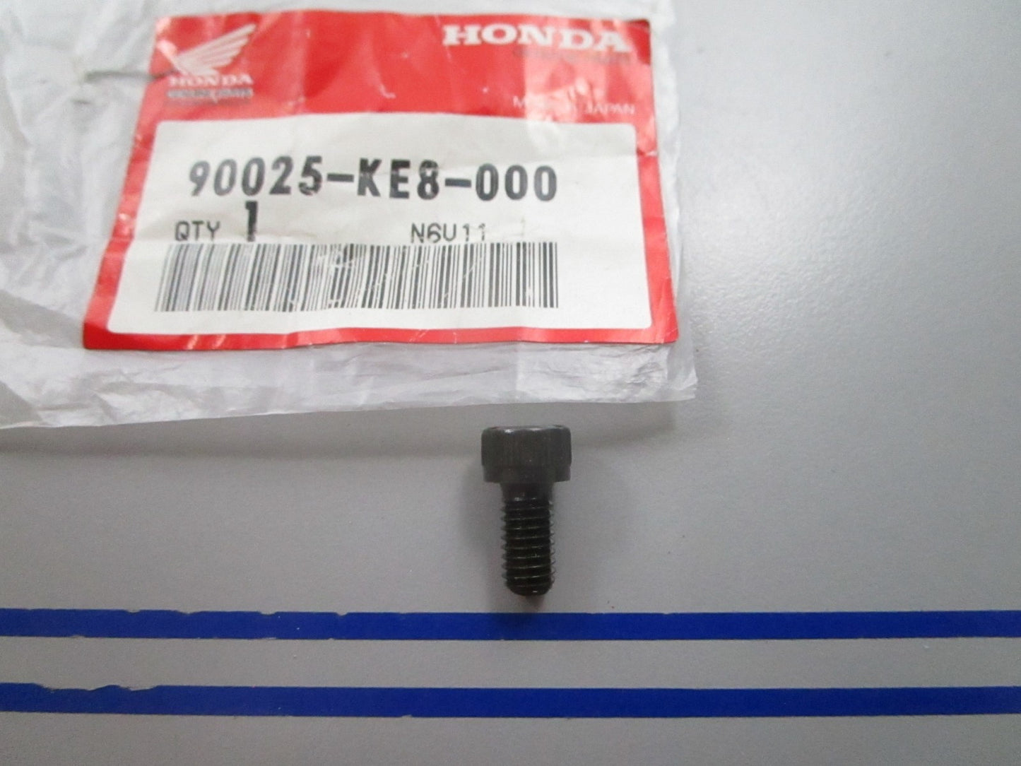 NEW OEM 90025-KE8-000 Honda Bolt 0810