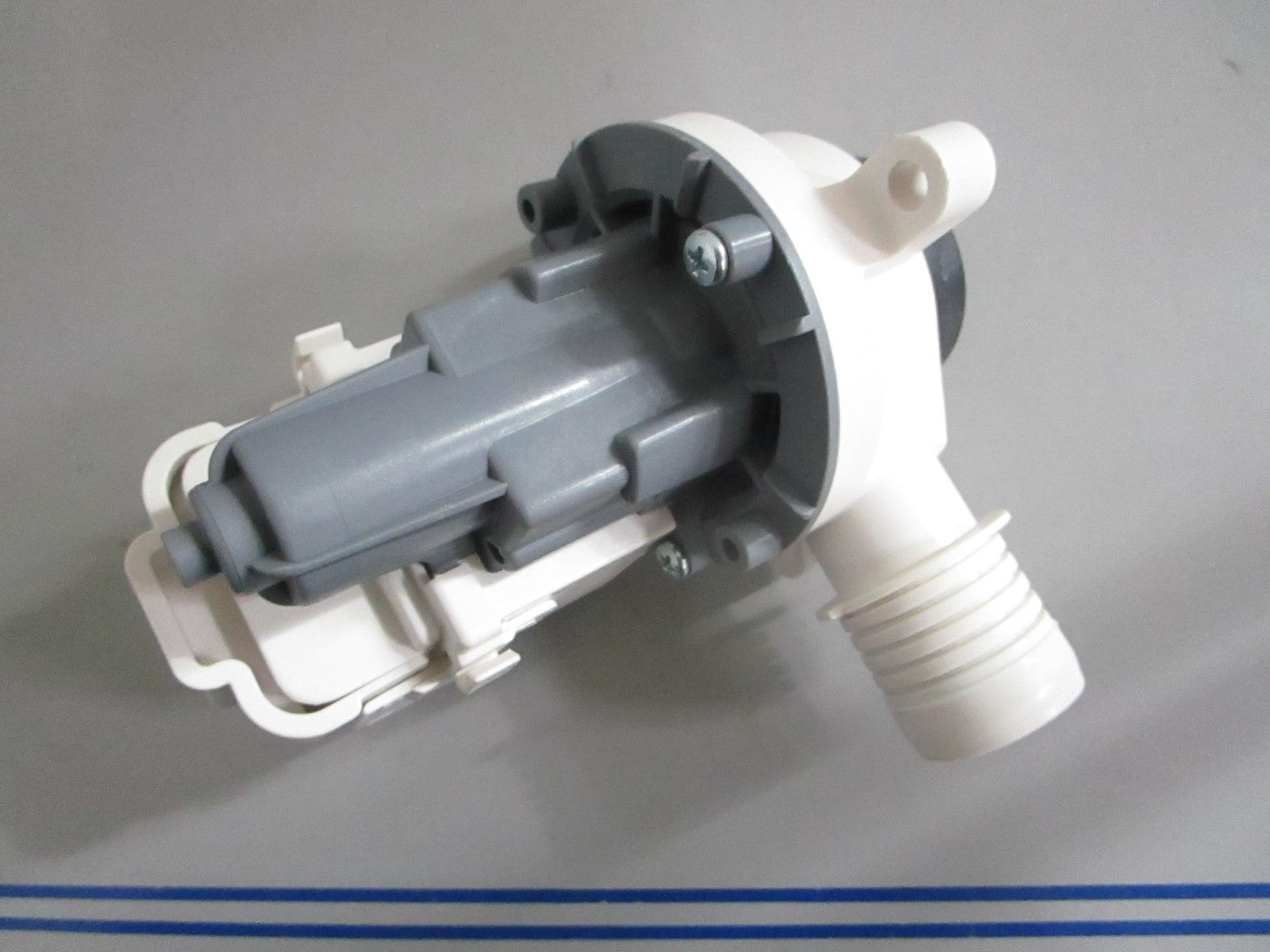 *NEW OEM* 0820 Whirlpool Water Pump W11399437