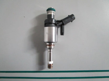 NEW OEM 62839 0261500794 Bosch Fuel Injector 0820