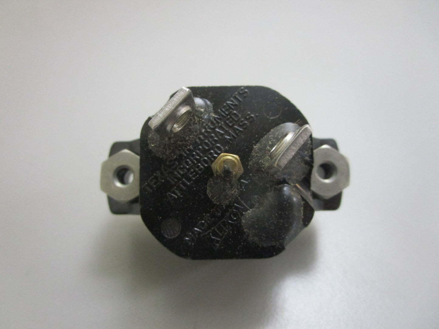 *NEW OEM* 0820 OMC Johnson Evinrude 6 AMP Breaker Ay 3854238