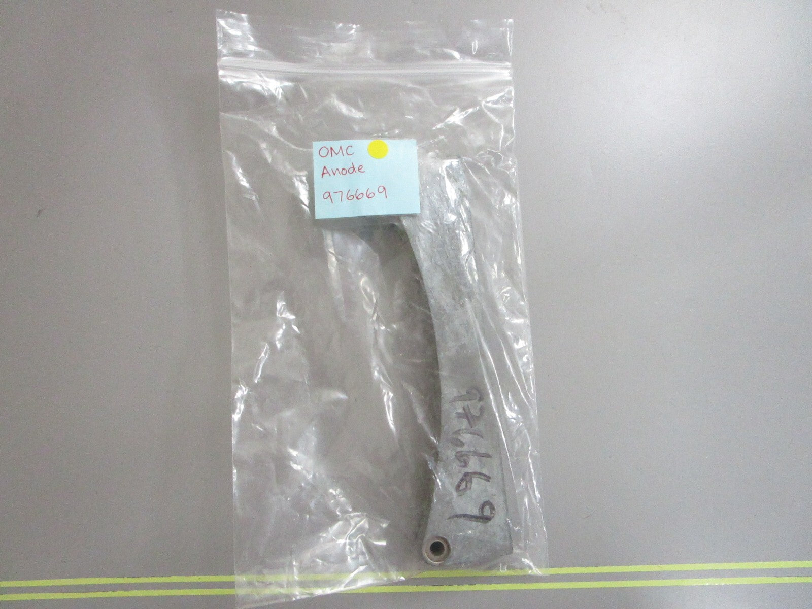 *NEW OEM* 0810 OMC Johnson Evinrude Anode 976669 0976669