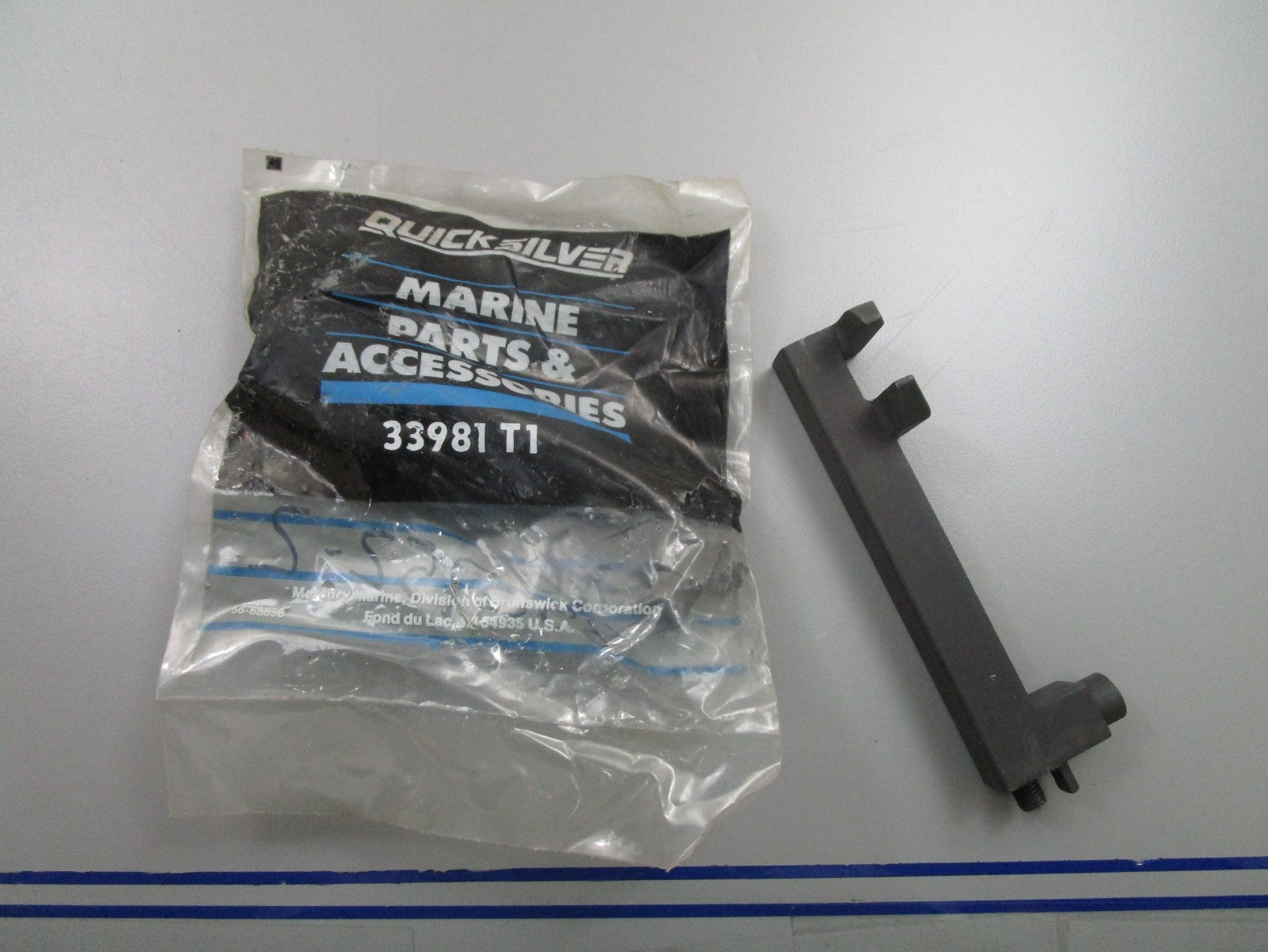 *NEW OEM* (LOT OF 2) 0810 Mercury Quicksilver Shift Slide 33981T1