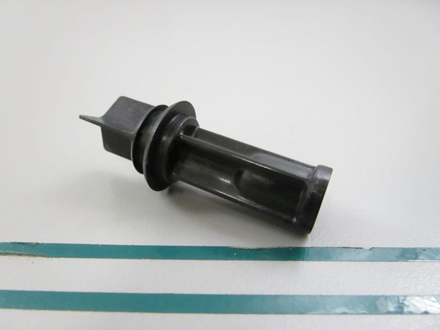 NEW OEM 353593 0353593 OMC Johnson Evinrude Plunger 0810