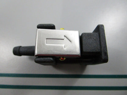 NEW OEM 6G1-24305-05-00 Yamaha Fuel Line Connect 0810