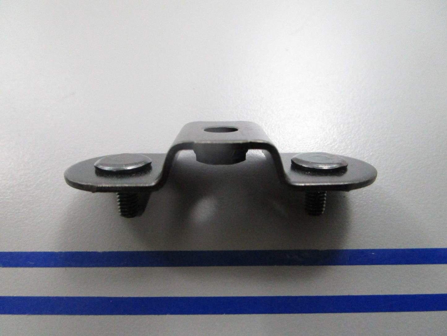 NEW OEM 81224-MG9-680 Honda Bracket 0810