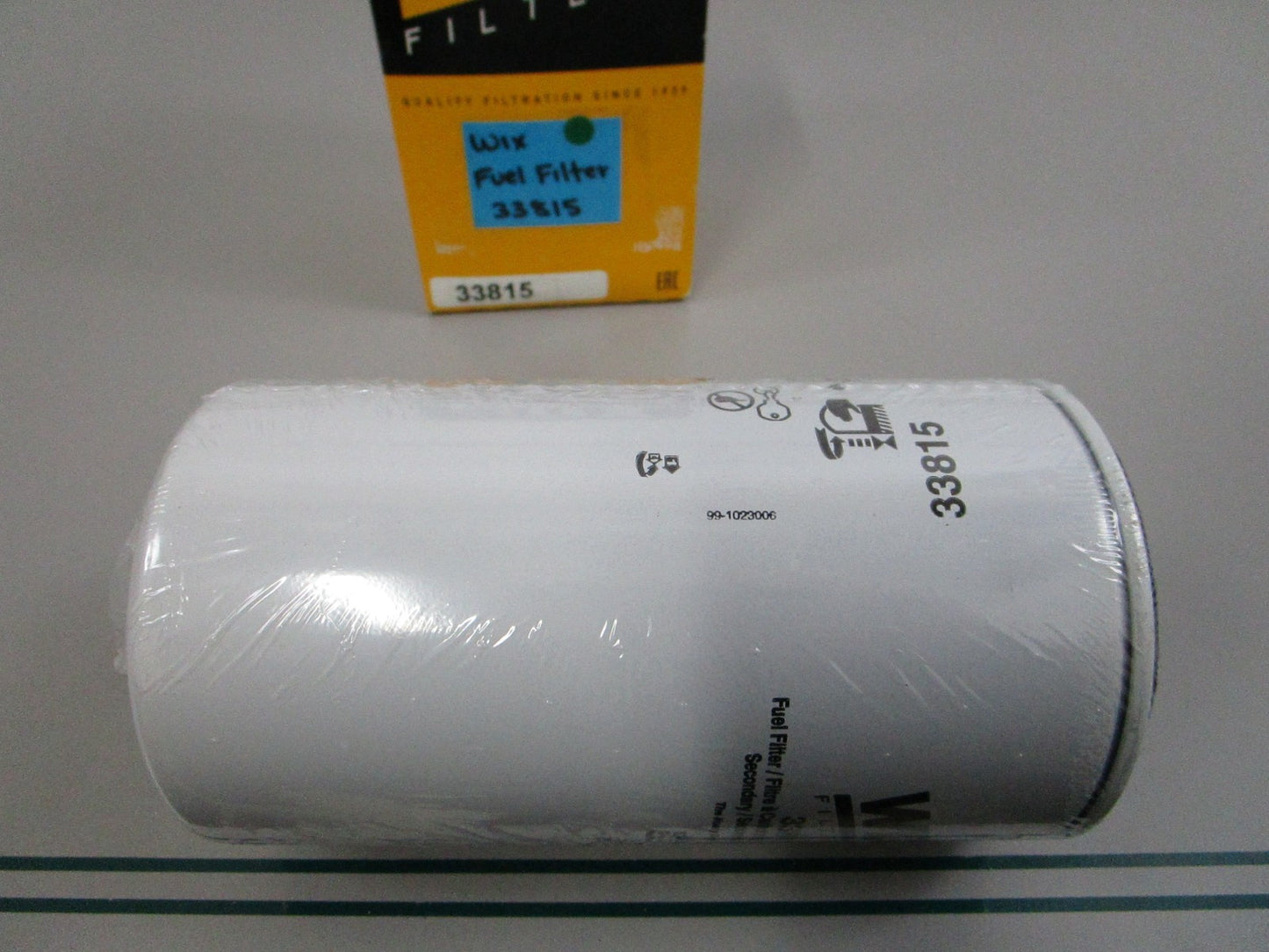 NEW 33815 WIX Fuel Filter 0810