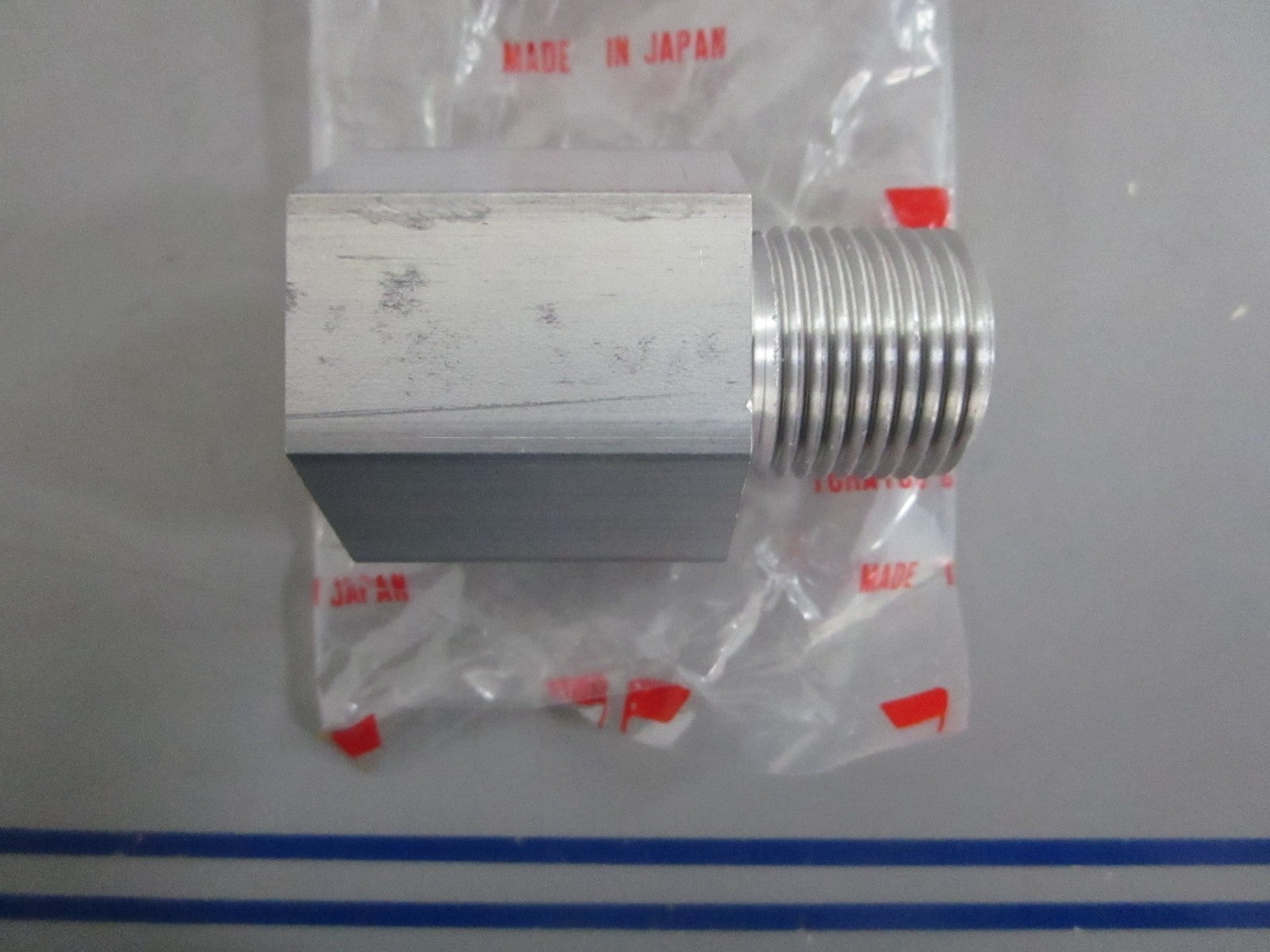 NEW OEM 353-84904-0 Tohatsu Spacer 0820