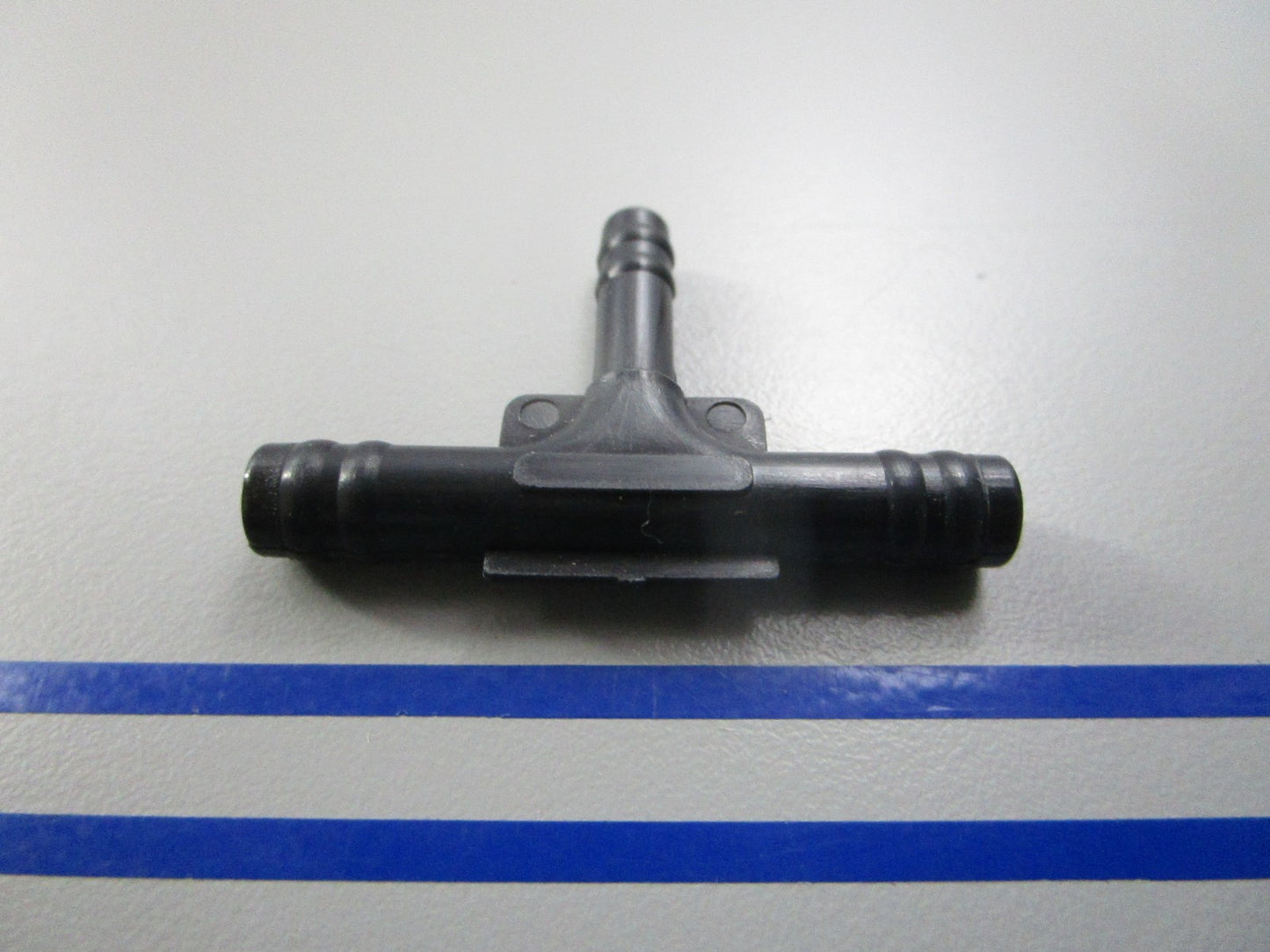 NEW OEM 123553 0123553 OMC Johnson Evinrude Tee Connector 0810
